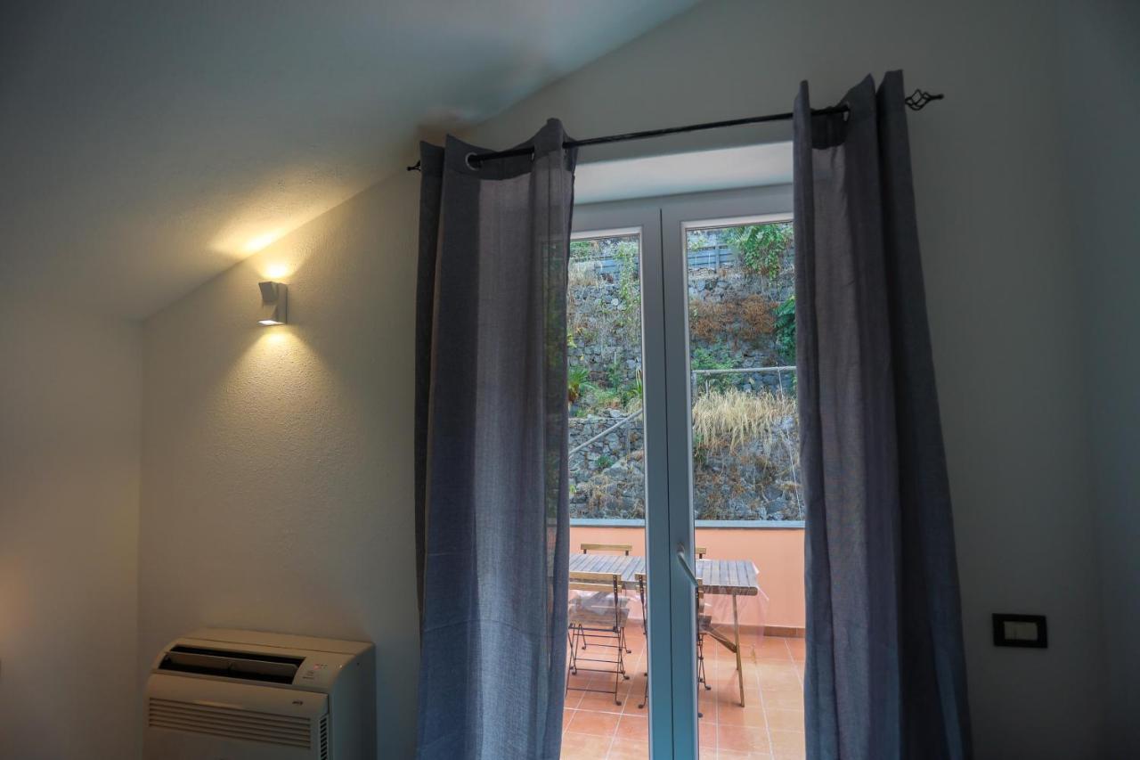 Appartamento Panoramico La Rosa Dei Venti-Libeccio Ischia Bagian luar foto